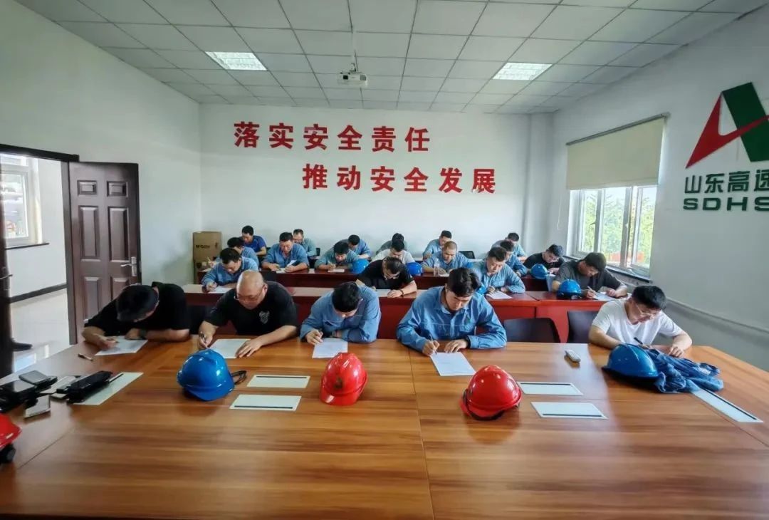 储运星空网官网首页入口_星空（中国）
组织开展生产车间 “岗位大练兵、技能大比武”活动