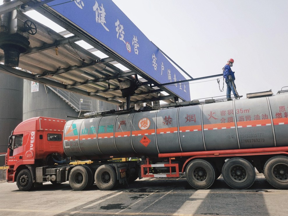 锚定“全年红”目标：沥青星空网官网首页入口_星空（中国）
打响市场“揭幕战”